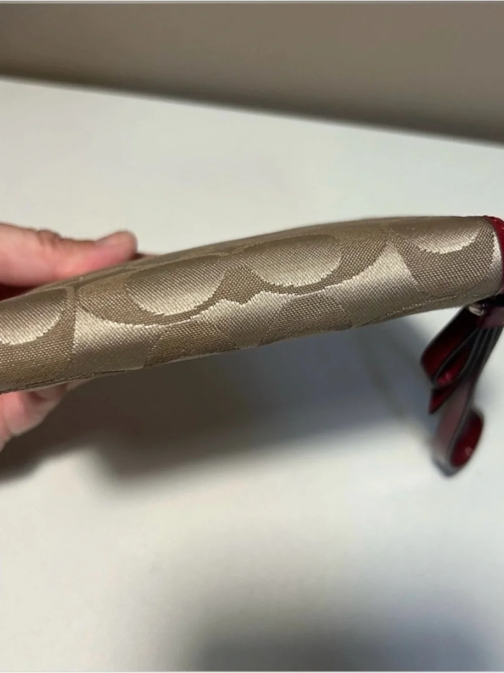 EUC!! Coach Poppy Wallet/ Wristlet